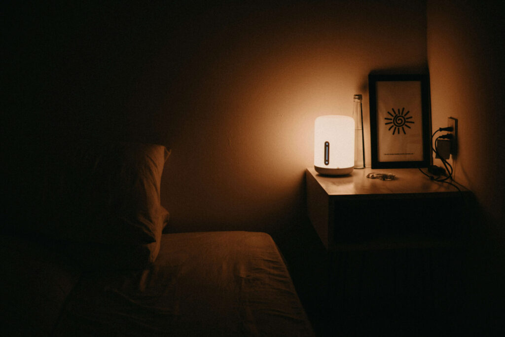 暗い部屋の画像